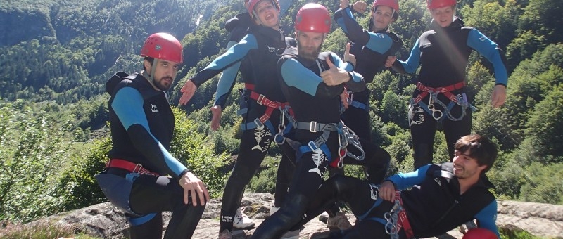 Horizon Vertical canyoning activités outdoor pleine nature Ariège Pyrénées Couserans entreprises