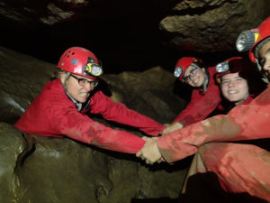 Roc aventure moulis horizon vertical st girons tyroliene entre amis